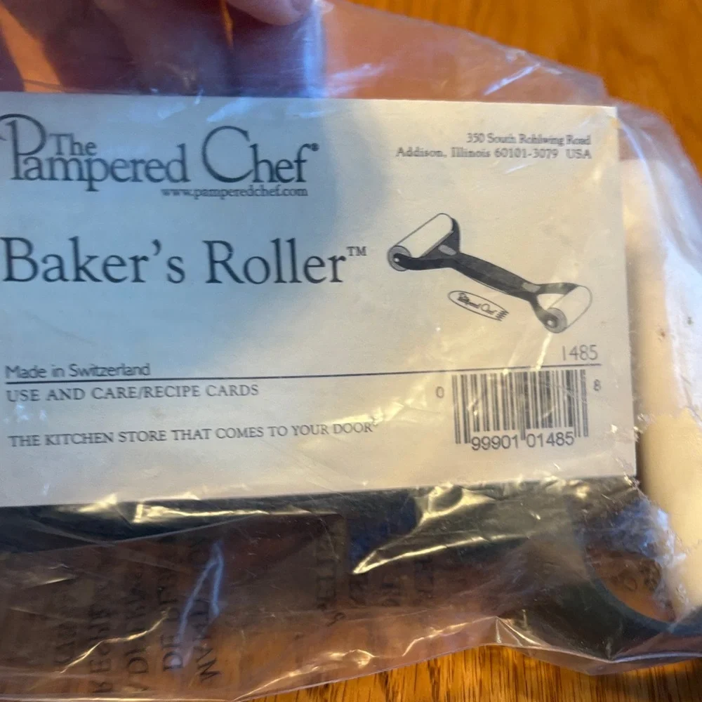 Pampered Chef Baker’s Roller Pastry Roller New - Picture 2 of 3